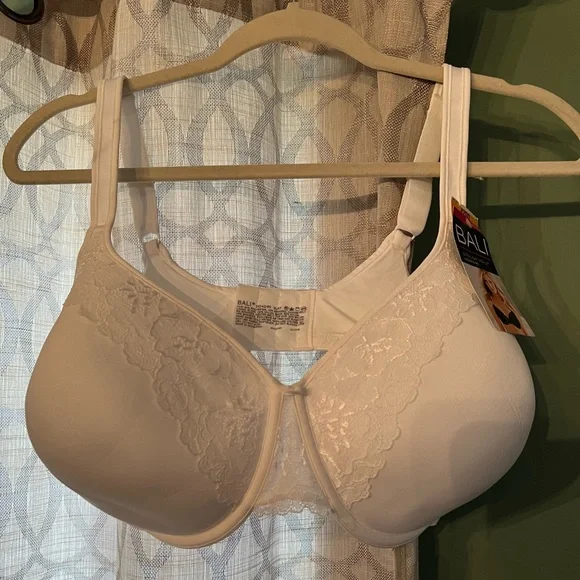 Bali Bra size 42 DD white - Picture 1 of 5